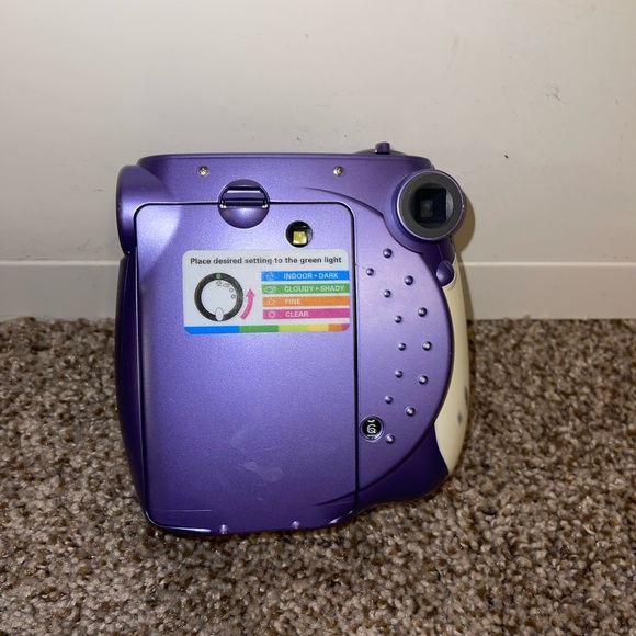 Polaroid Purple and White Film Camera Retro Design - Picture 2 of 2